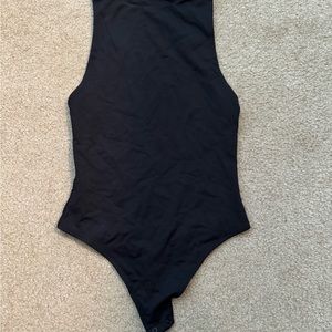 Aritzia Babaton Bodysuit size small